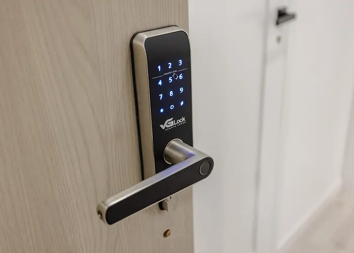 Very Berry - Katowicka 2c - Z Balkonem I Garazem- Self Check In 24h Apartman