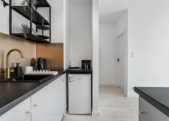 Very Berry - Katowicka 2c - Z Balkonem I Garazem- Self Check In 24h Apartman *