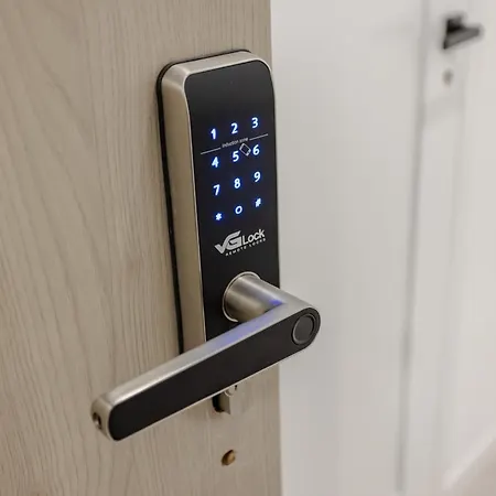 Very Berry - Katowicka 2c - Z Balkonem I Garazem- Self Check In 24h Apartment