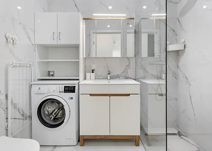 Very Berry - Katowicka 2c - Z Balkonem I Garazem- Self Check In 24h Apartamento Poznan